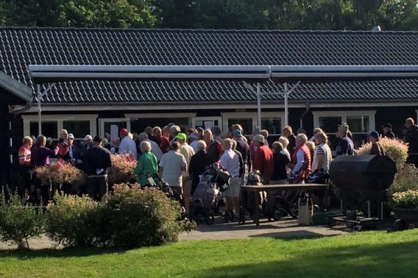 Albertslundgolfklub samling ved klubhus